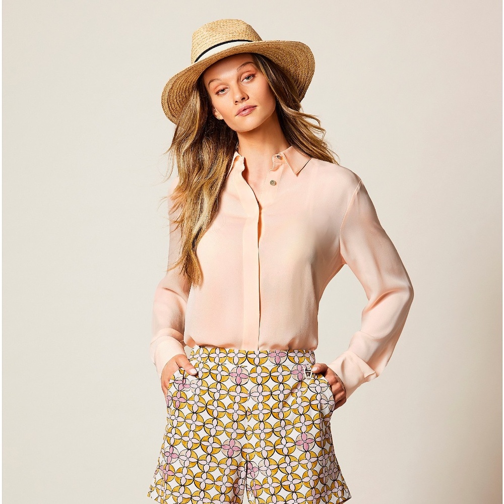 TILLEY Lightweight Silk Point Collar Button Front Shirttail Hem Boyfriend Shirt